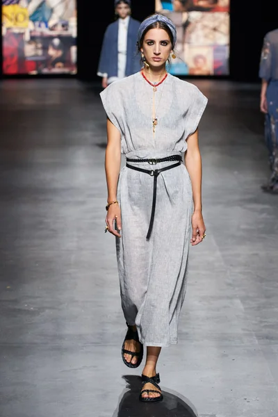 Look 42